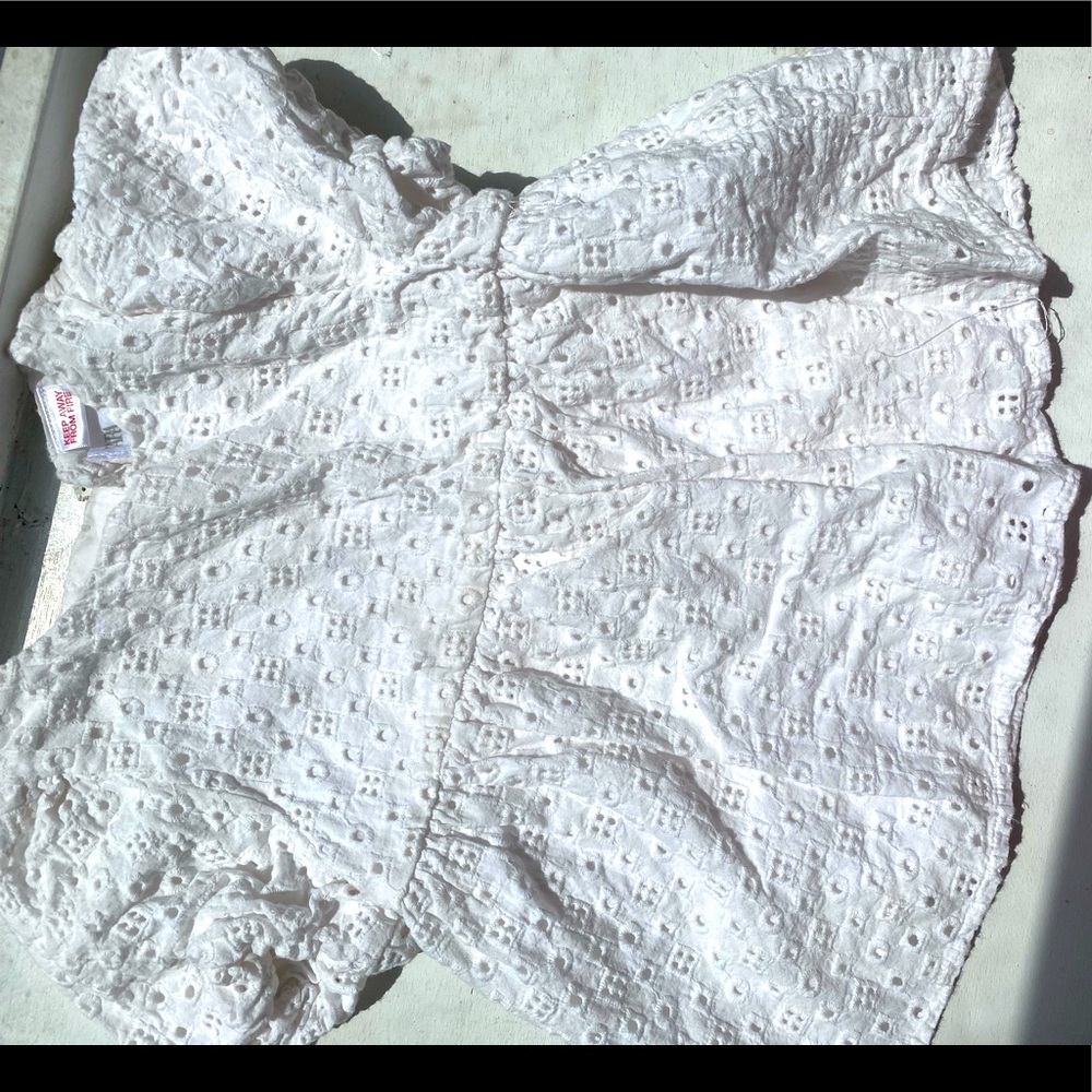 Zara white blouse 2-3 years